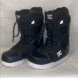 DC Snowboarding Boots
